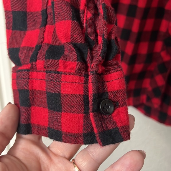 Black Vintage Floral Embroidery Patch Top/ Red & Black Buffalo Plaid Button Up - Picture 5 of 8